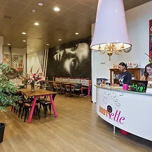 אכסניה Hostelle - Women Only, אמסטרדם